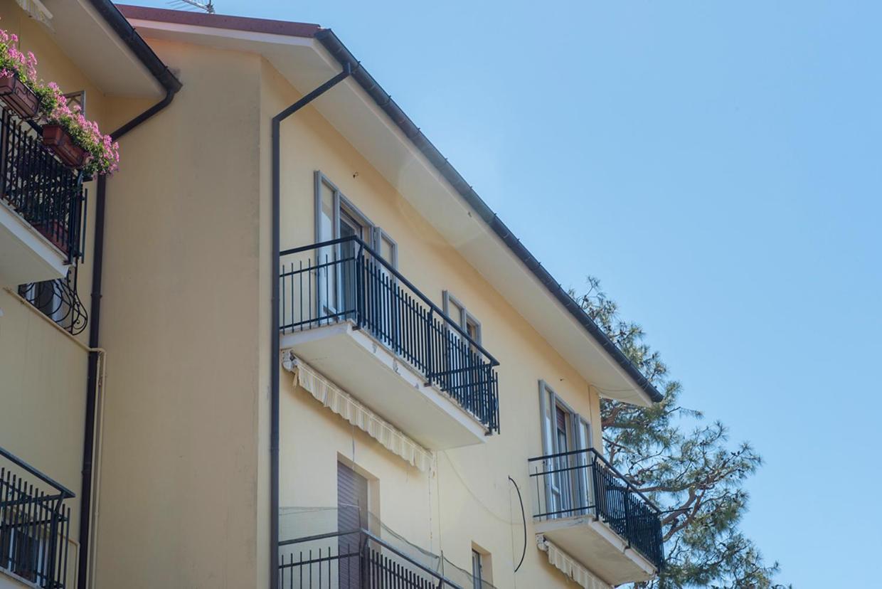 S270 - Sirolo, Quadrilocale In Centro Con Vista Panoramica Daire Dış mekan fotoğraf